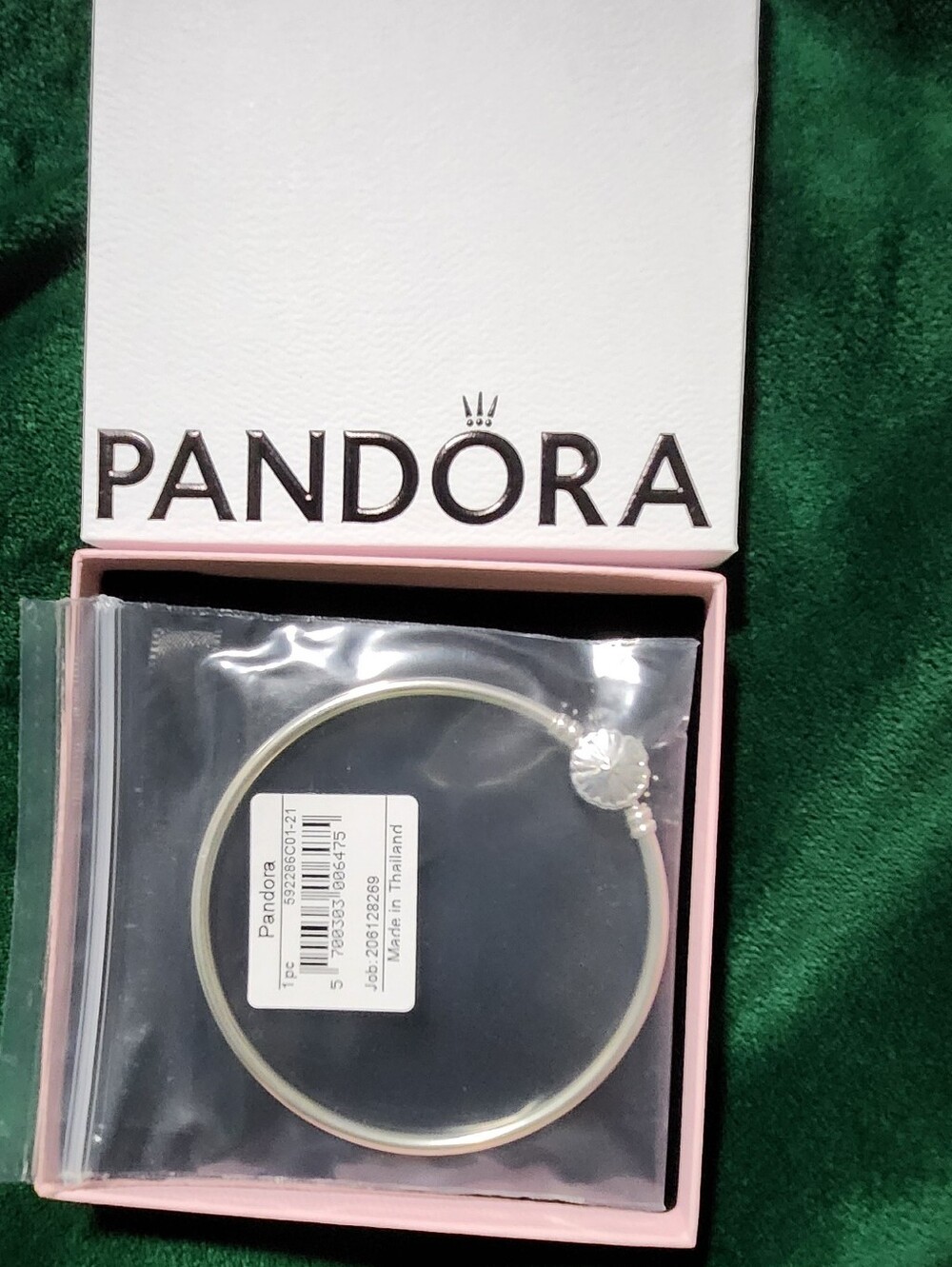 Pandora Moments Silver Sparkling Snowflake Bangle Bracelet  Retired